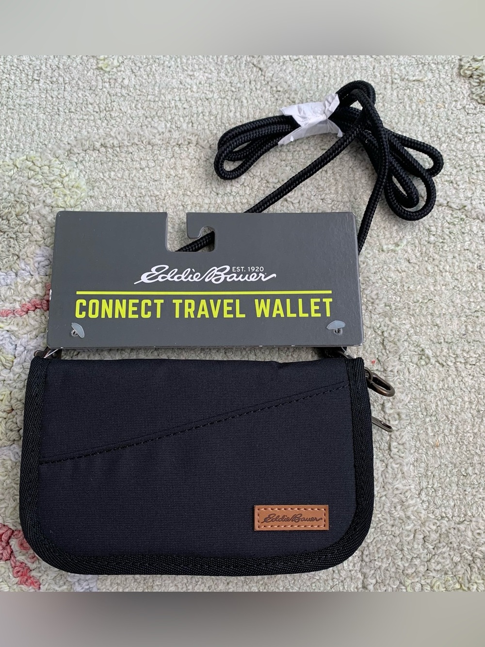 Eddie Bauer Connect Travel Wallet Passport Holder (Black)